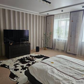 Продается 3-х комнатная квартира, 125 м²