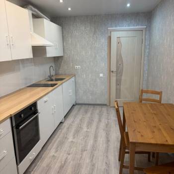 Сдается 2-х комнатная квартира, 58 м²