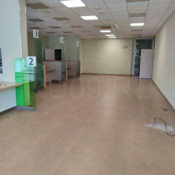 Сдается Нежилое помещение, 214 м²