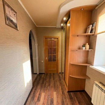 Продается 1-комнатная квартира, 38 м²