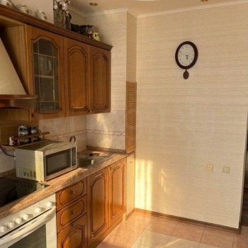 Продается 1-комнатная квартира, 38 м²