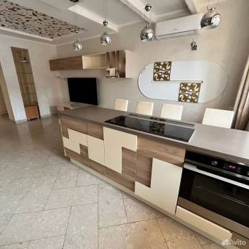 Сдается Многокомнатная квартира, 90 м²