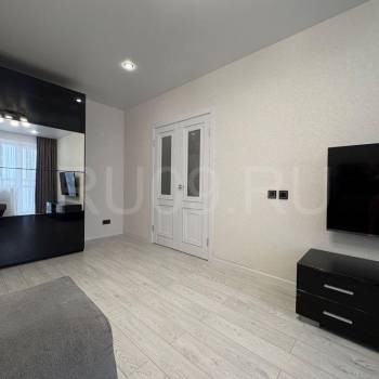 Продается 1-комнатная квартира, 34 м²