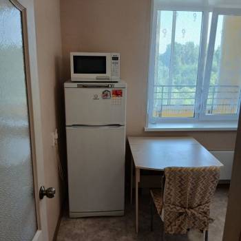 Сдается 1-комнатная квартира, 42 м²