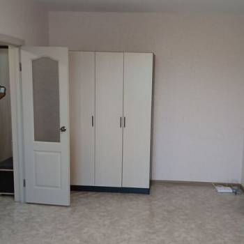 Сдается 1-комнатная квартира, 42 м²