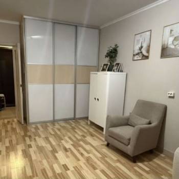 Продается 1-комнатная квартира, 46,9 м²