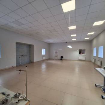 Сдается Нежилое помещение, 600 м²