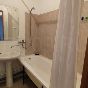 Сдается 1-комнатная квартира, 39 м²