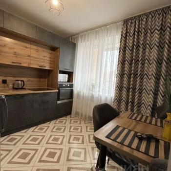 Продается 1-комнатная квартира, 39 м²