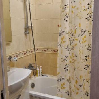 Продается 2-х комнатная квартира, 60 м²