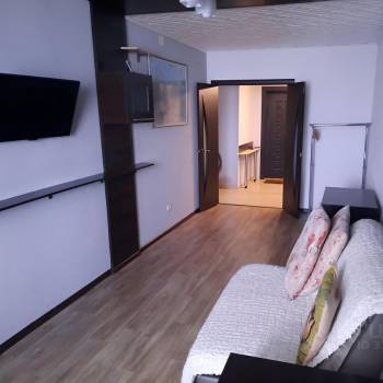Продается 1-комнатная квартира, 47 м²