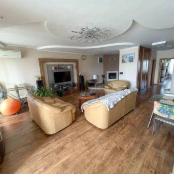 Сдается Многокомнатная квартира, 128 м²