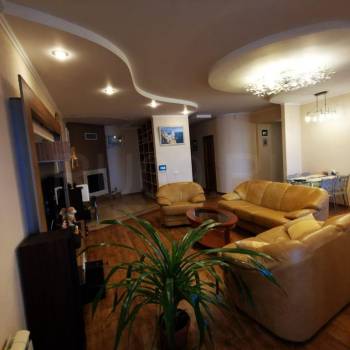 Сдается Многокомнатная квартира, 128 м²