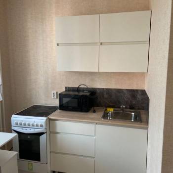 Сдается 1-комнатная квартира, 44 м²