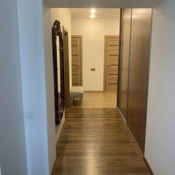 Продается 2-х комнатная квартира, 58 м²