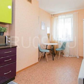 Сдается 1-комнатная квартира, 50 м²