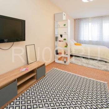 Сдается 1-комнатная квартира, 50 м²