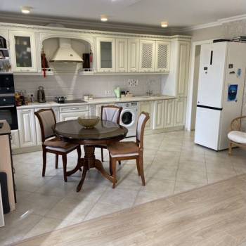 Продается 2-х комнатная квартира, 54 м²