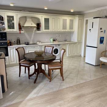 Продается 2-х комнатная квартира, 54 м²
