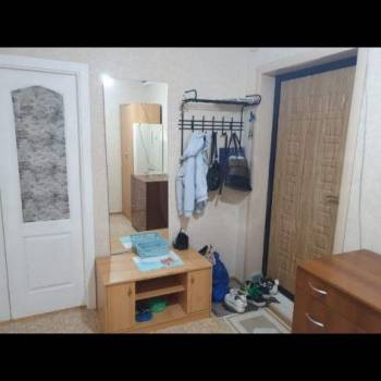 Продается 1-комнатная квартира, 42 м²