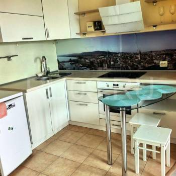 Продается 1-комнатная квартира, 27 м²