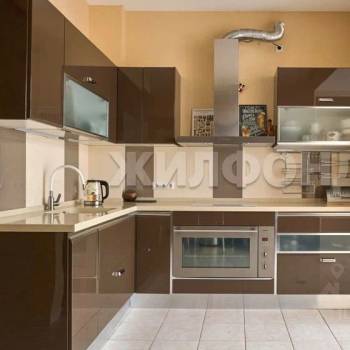 Продается 3-х комнатная квартира, 140 м²