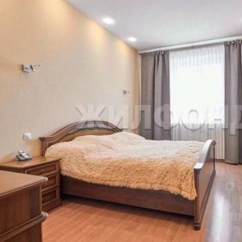 Продается 3-х комнатная квартира, 140 м²