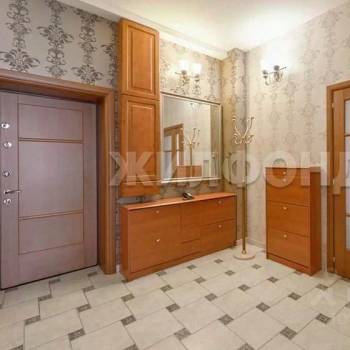 Продается 3-х комнатная квартира, 140 м²
