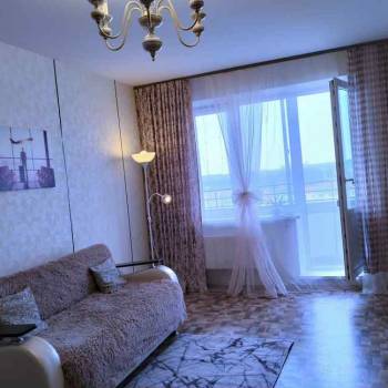 Сдается 1-комнатная квартира, 64 м²
