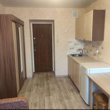 Продается 1-комнатная квартира, 12 м²