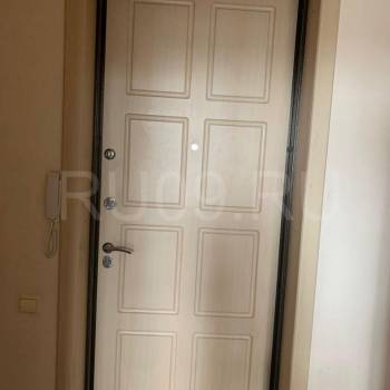 Продается 1-комнатная квартира, 44 м²