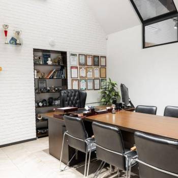 Сдается Нежилое помещение, 164 м²