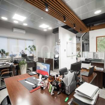 Сдается Нежилое помещение, 164 м²
