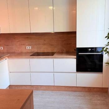 Продается 3-х комнатная квартира, 76 м²