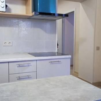 Продается 1-комнатная квартира, 36 м²