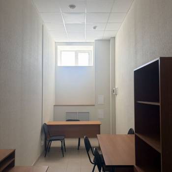 Сдается Нежилое помещение, 13,5 м²