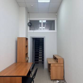 Сдается Нежилое помещение, 13,5 м²