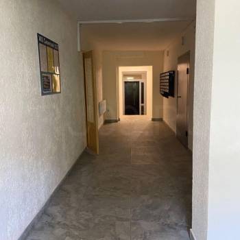 Продается 1-комнатная квартира, 41 м²