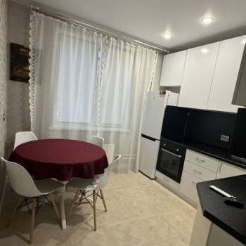 Сдается 2-х комнатная квартира, 48 м²
