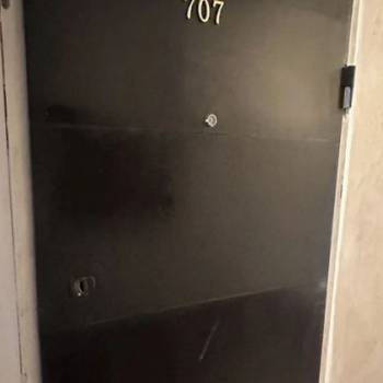 Продается 1-комнатная квартира, 10 м²