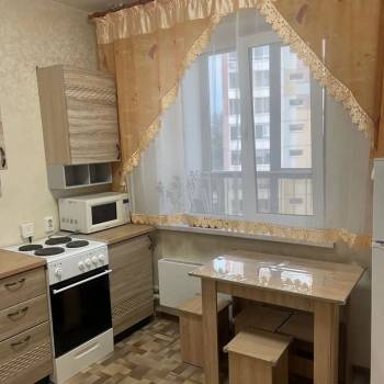 Сдается 1-комнатная квартира, 35 м²