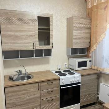 Сдается 1-комнатная квартира, 35 м²