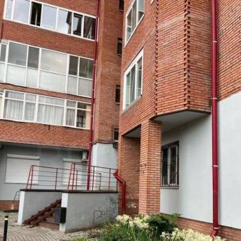 Продается 1-комнатная квартира, 54 м²