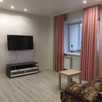 Продается 1-комнатная квартира, 54 м²