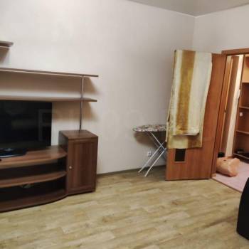 Продается 1-комнатная квартира, 50 м²