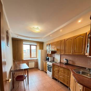 Сдается 1-комнатная квартира, 42,4 м²