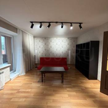 Сдается 2-х комнатная квартира, 75 м²