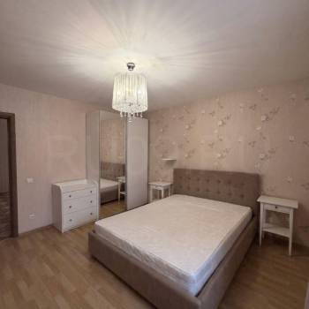 Сдается 2-х комнатная квартира, 75 м²