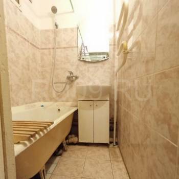 Продается Многокомнатная квартира, 59 м²