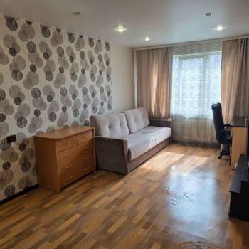 Продается 2-х комнатная квартира, 42 м²